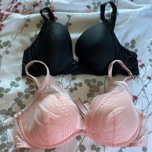 Set of 2 Victoria Secret Bras. Both 36C